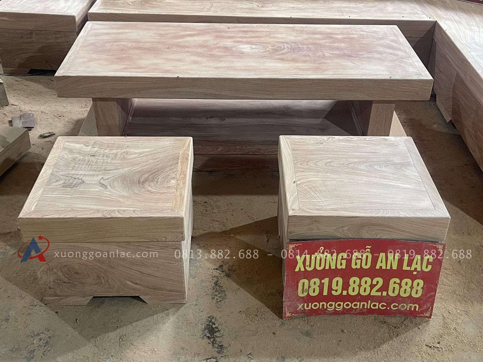 Mẫu sofa khung ván giả nguyên khối gỗ hương đá 33 đôn ngồi phụ của bộ sofa góc chữ L gỗ hương đá