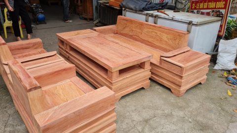 Những bộ bàn ghế phòng khách giá khoảng 30 triệu đồng 2 Sofa chân hộp gỗ Hương Đá
