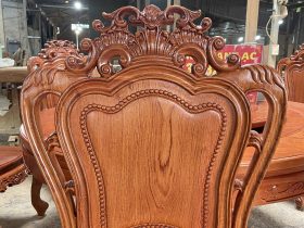 Bộ bàn ăn tròn xoay 8 ghế gỗ hương đá cao cấp (Bác Tiên, Thanh Hoá) 19 Ghế louis vip vách ghế giữ trơn