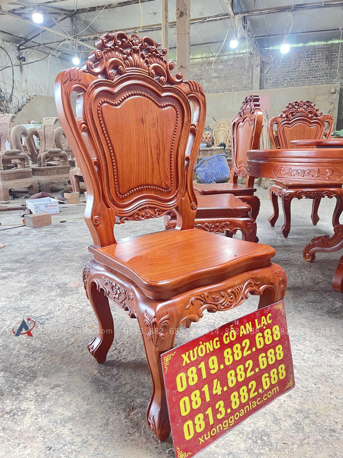Bộ bàn ăn tròn xoay 8 ghế gỗ hương đá cao cấp (Bác Tiên, Thanh Hoá) 7 ghế ăn louis