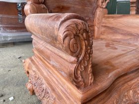 MOC bo ban ghe hoang gia louis go huong da 10