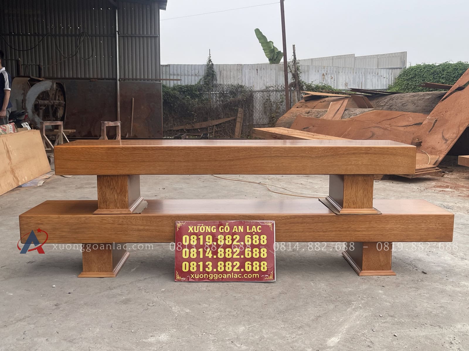 Mẫu kệ tivi trơn nguyên khối gỗ gõ đỏ (anh Hoàng, TP Hồ Chí Minh) 18 mẫu kệ tivi trơn nguyên khối gỗ gõ đỏ