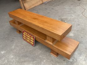 Mẫu kệ tivi trơn nguyên khối gỗ gõ đỏ (anh Hoàng, TP Hồ Chí Minh) 15 mẫu kệ tivi nguyên khối gỗ gõ đỏ cao cấp