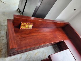 Bộ sofa Góc L Nguyên Khối 6 Món Gỗ Gõ Siêu Vip ( Anh Quang - Bắc Giang ) 8 Thiết kế nguyên khối gỗ gõ đỏ vô cùng giá trị thể hiện độ đẳng cấp và chịu chi của gia chủ.