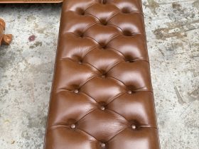 Bộ Sofa Hoàng Gia Tân Cổ Điển Bọc Da Bò Ý Cao Cấp 34 tạo dộ em ái khi ngồi