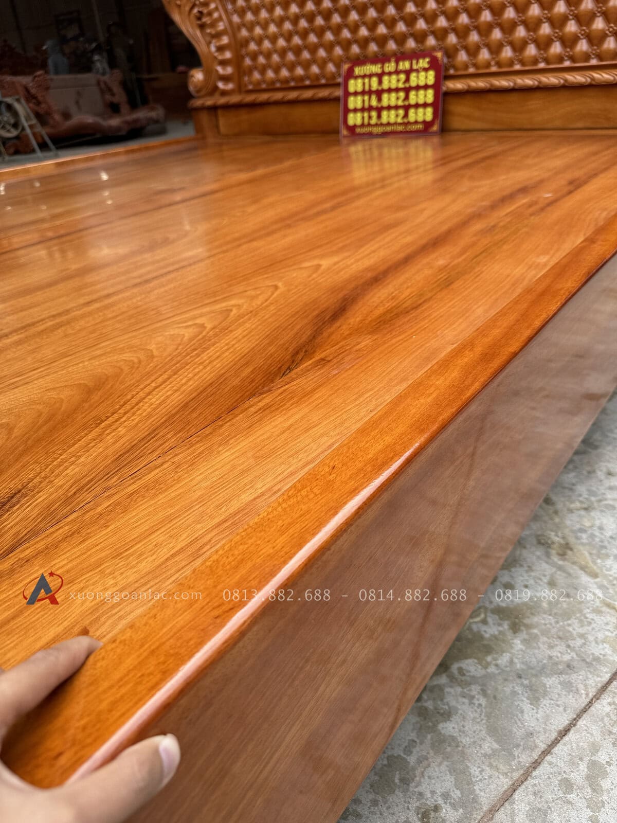 Giường hoàng gia trám gõ đỏ Pachy 2m x 2m2 8 thành giường được thiết kết dày dặn hạ 5cm để khi để đệm không bị trôi