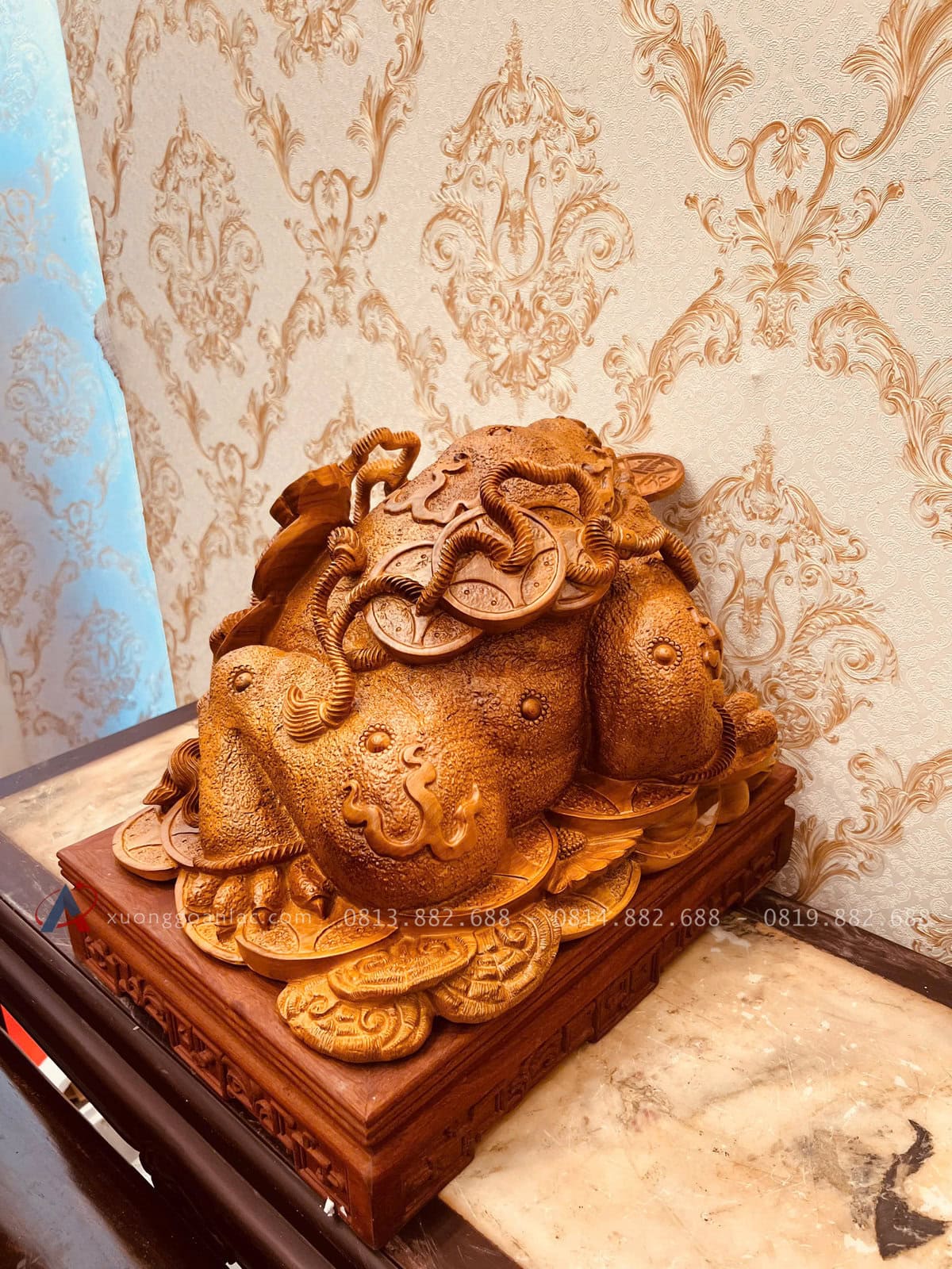 Thiềm Thừ Ngậm Tiền Gỗ Hương Gia Lai Nguyên Khối ( Anh Nghĩa - nghệ An ) 12 Tượng cóc ngậm tiền gỗ hương đá