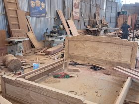 hoàn thiện giường phu thê viên mãn gỗ gõ đỏ 2m x 2m2 28 Photo 06 01 2025 15 05 32