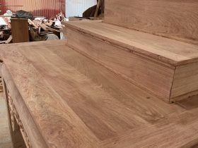 Mẫu án gian đục sen kèm tam cấp gỗ hương đá 9 Photo 25 02 2025 08 43 52