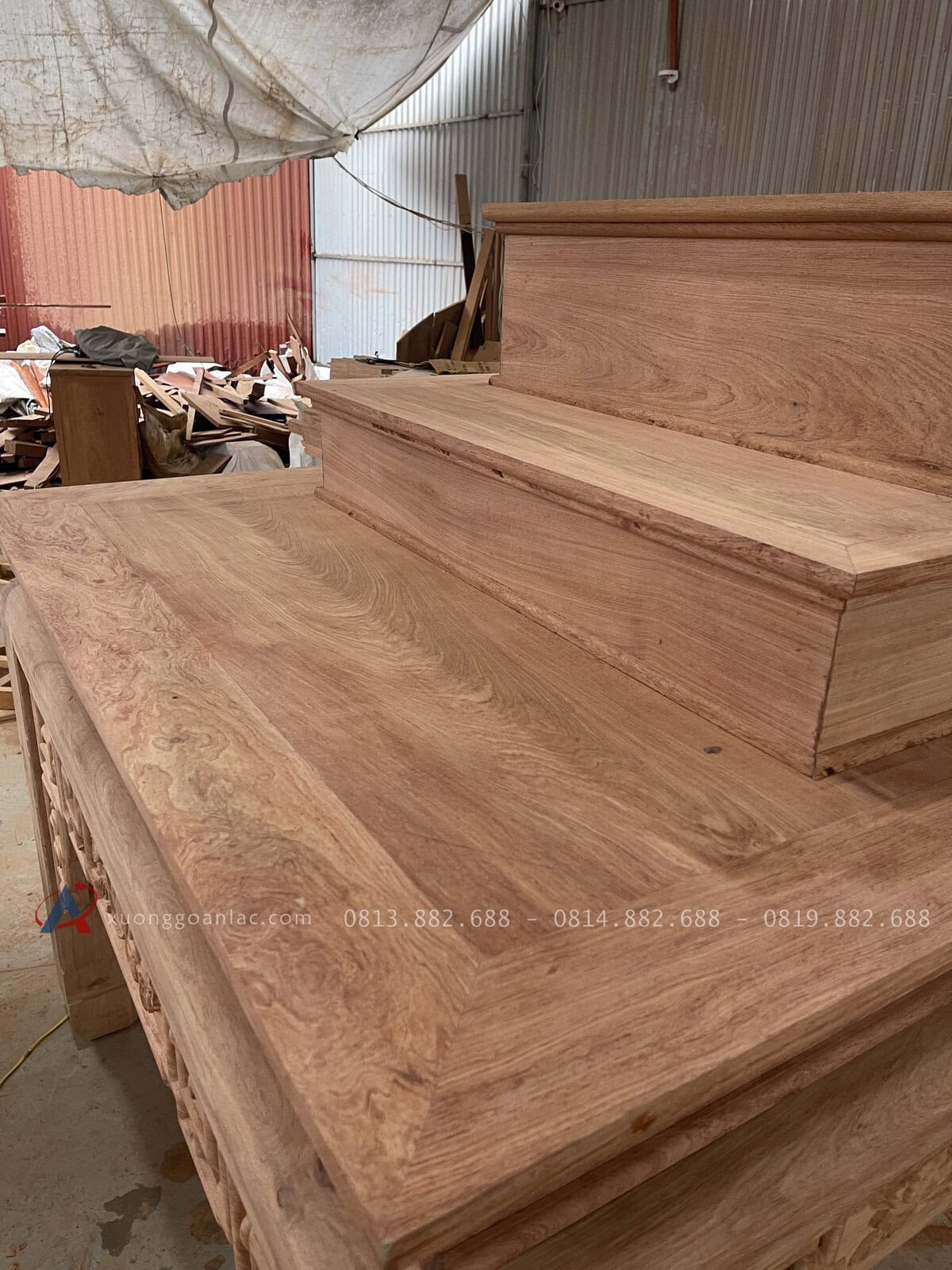 Mẫu án gian đục sen kèm tam cấp gỗ hương đá 14 Photo 25 02 2025 08 43 52 rotated